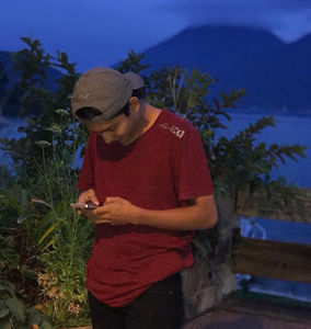 Meet your Posher, Davis